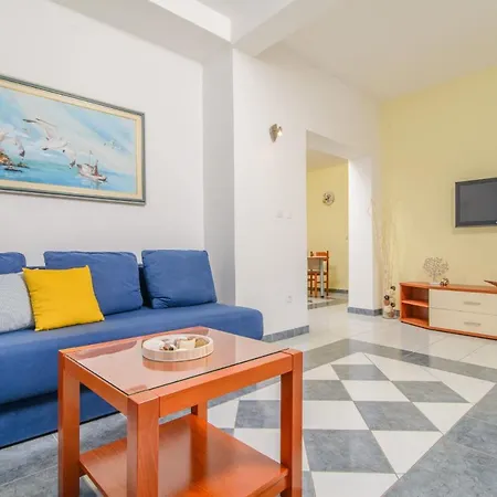 Dubravka トロギール